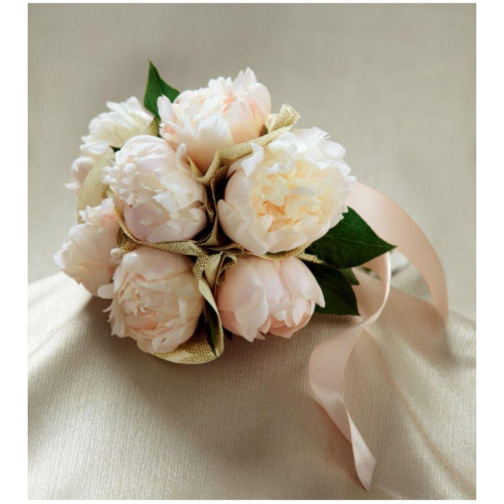 The FTD Simple Sophistication Bouquet - Shalimar Flower Shop